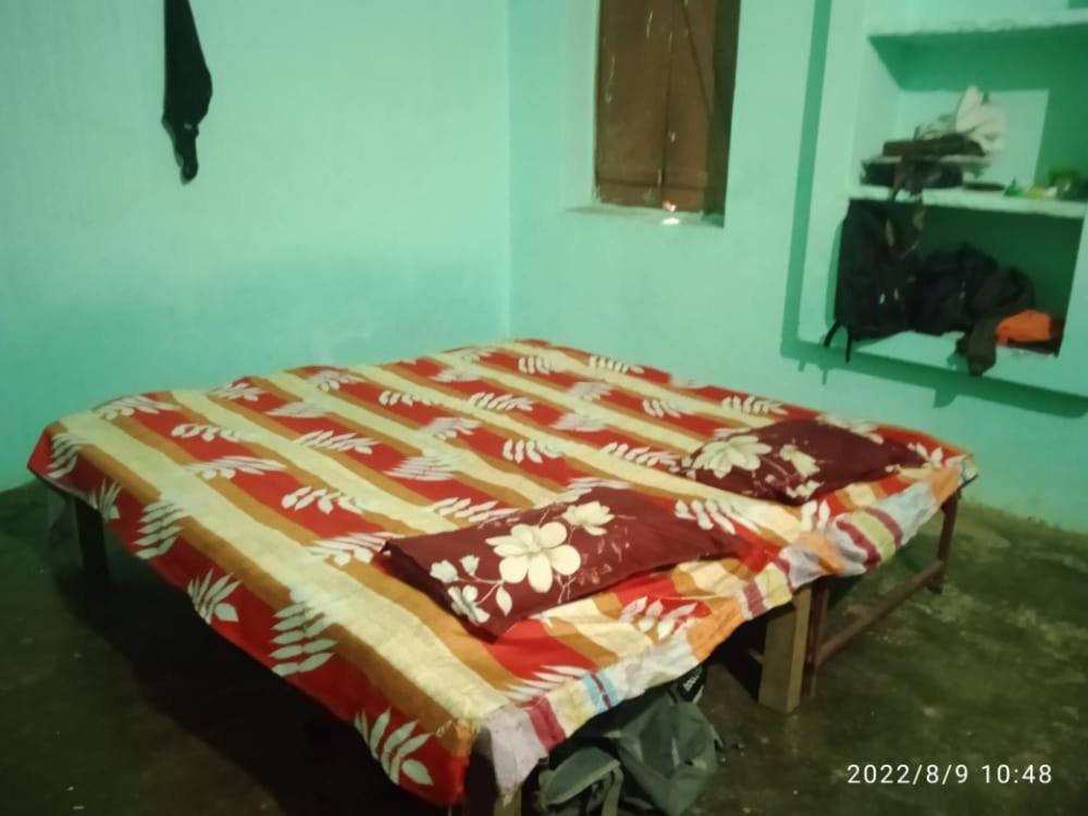 Shri Swami Sheetal Das Akhada B1-88 Assi , Near Pushkar Talab,Varanasi, Ashram Dharmshala Hotel Exterior photo